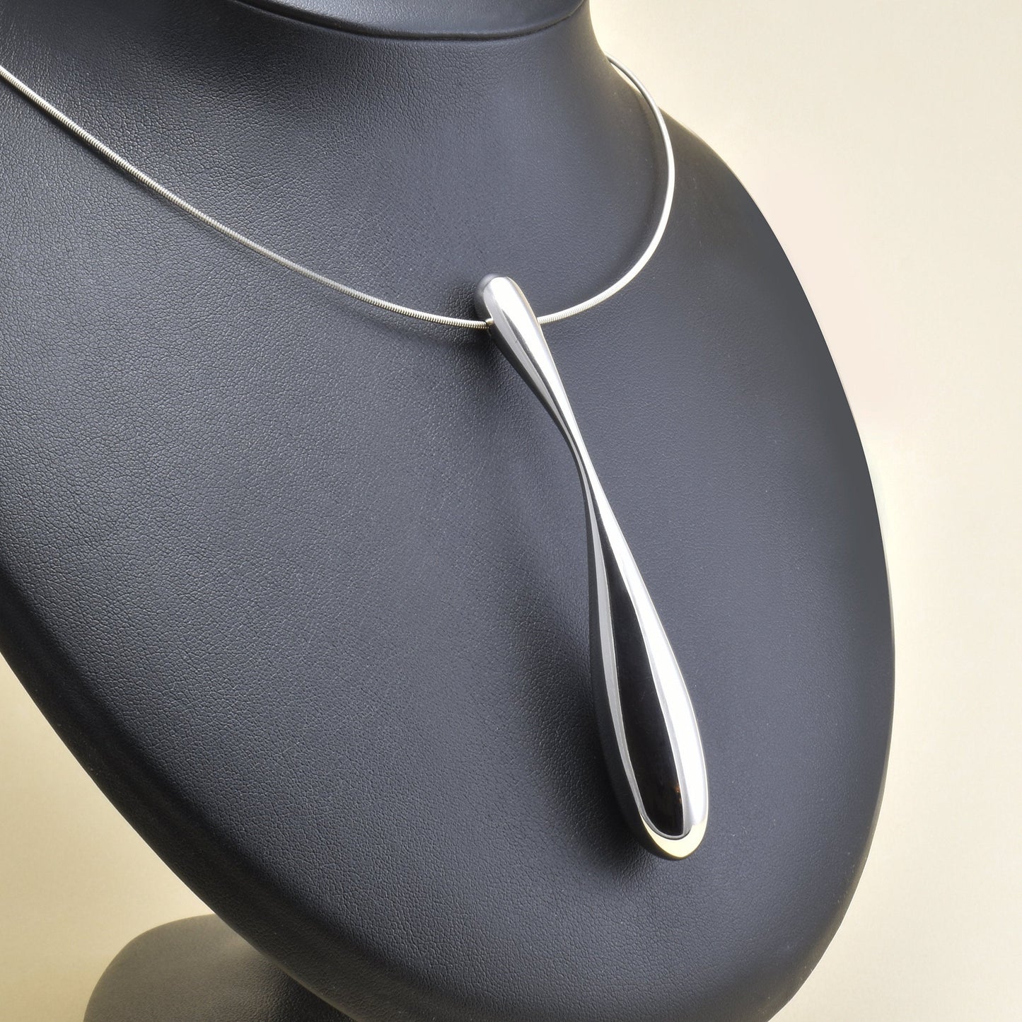 Pendant No.023